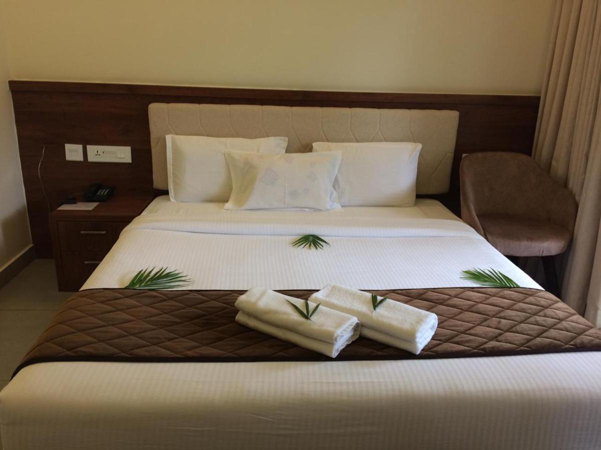Готель Royalton Residency Mundakayam Екстер'єр фото